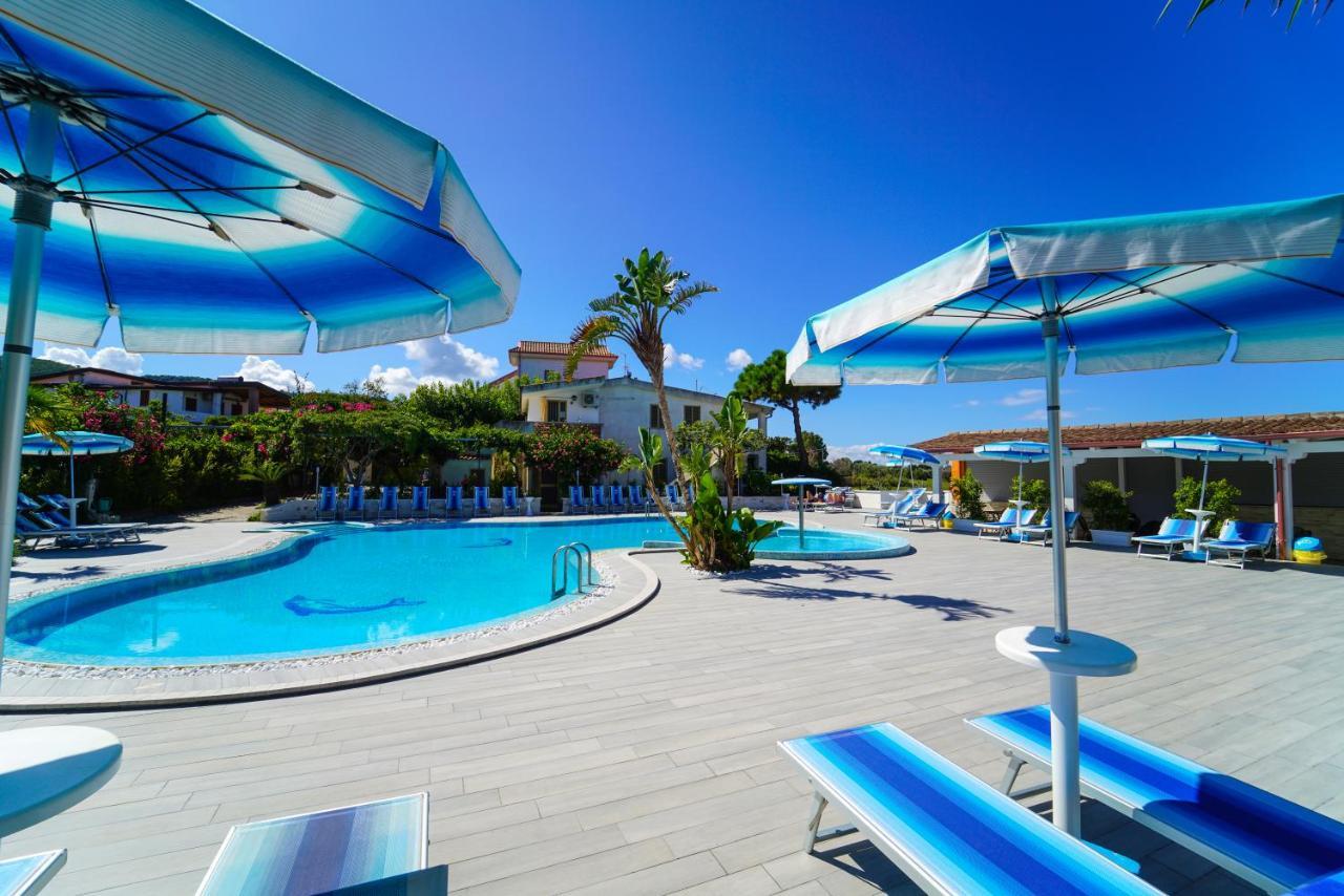 Hotel Residence Le Playe Santa Domenica  Exterior photo