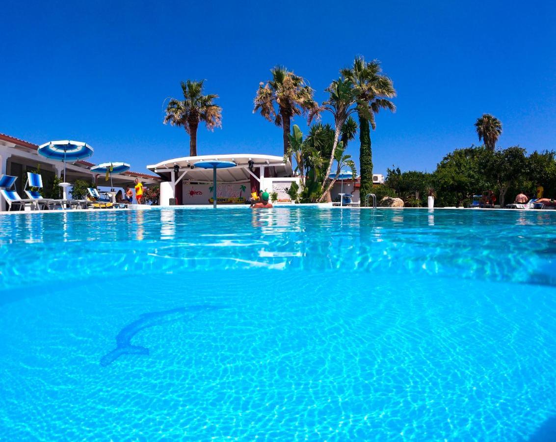 Hotel Residence Le Playe Santa Domenica  Exterior photo