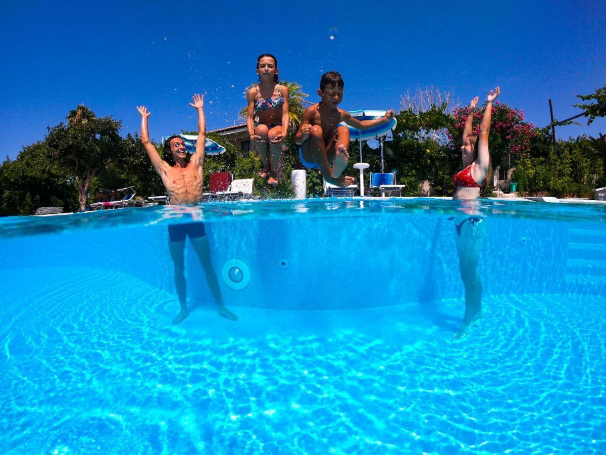 Hotel Residence Le Playe Santa Domenica  Exterior photo